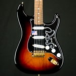 2021 Fender Stevie Ray Vaughan Stratocaster, Pau Ferro Fingerboard, 3-Color Sunburst, SRV 0109200800