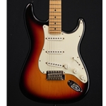 Used Fender Highway One Stratocaster in Sunburst, Molded Hardcase ISS20219
