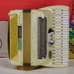 Vintatge Lo Duca Petite Console 120 button Accordion, White Marine Pearl ISS23645