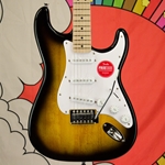 Squier Sonic Stratocaster, Maple Fingerboard, White Pickguard, 2-Color Sunburst 0373152503