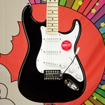 Squier Sonic® Stratocaster®, Maple Fingerboard, White Pickguard, Black 0373152506