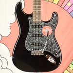 Squier Limited Edition Affinity Series® Stratocaster®, Laurel Fingerboard, Black Pearloid Pickguard, Black 0378005506
