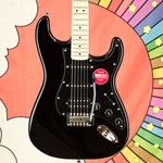 Squier Sonic Stratocaster HSS, Maple Fingerboard, Black Pickguard, Black 0373203506
