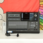 Used Tascam DP32SD Portable Recorder, Adapter & Manual ISS28227