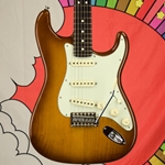 2000 Fender American Performer Strtaocaster, Honeyburst, Rosewood Fingerboard, Gig Bag ISS28802