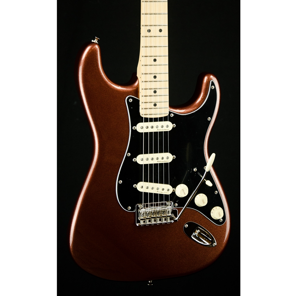 Amazon.com: Fender Deluxe Roadhouse Stratocaster Electric