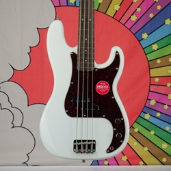 Squier Classic Vibe '60s Precision Bass 4-String Electric Bass Guitar, Olympic White 0374510505