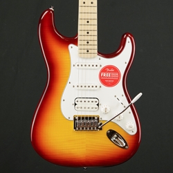 Squier Affinity Series™ Stratocaster® FMT HSS, Maple Fingerboard, White Pickguard, Sienna Sunburst 0378152547