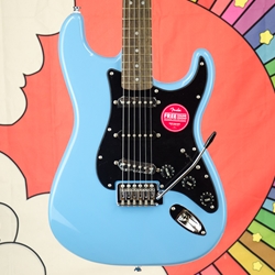 Squier Sonic™ Stratocaster®, Laurel Fingerboard, Black Pickguard, California Blue 0373151526