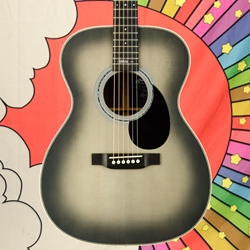 Martin OMJM John Mayer 20th Anniversary, Platinum Gray Burst, Hard Case 10OMJMJOHNMAYER20THANNIVERSARY