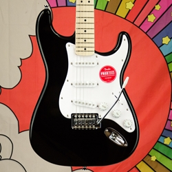 Squier Sonic® Stratocaster®, Maple Fingerboard, White Pickguard, Black 0373152506