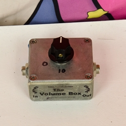 Xyz Used Carl's Custom Guitar"The Volume Box" loop attenuator box ISS27744
