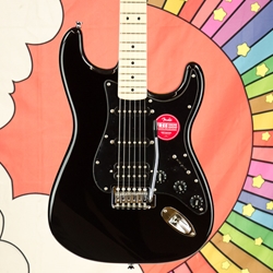 Squier Sonic Stratocaster HSS, Maple Fingerboard, Black Pickguard, Black 0373203506