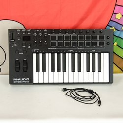 Used M-Audio Oxygen Pro 25 Midi Keyboard ISS28103