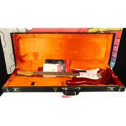 Fender American Vintage II 1965 Stratocaster, Round-Lam Rosewood Fingerboard, Candy Apple Red 0110280809