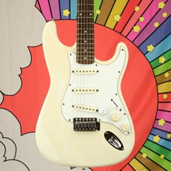 Used Peavey Raptor Electric Guitar, White ISS28696