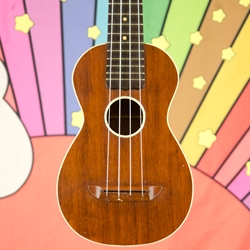 Used 1930' Lyon & Healy / Washburn Model 701 Soprano Ukulele & case ISS28838