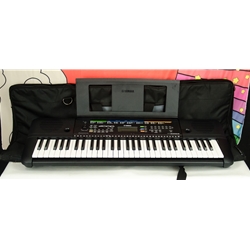 Used Yamaha E253 Keyboard w/bag, ac adapter ISS29980
