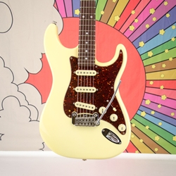 Used 2002 G&L Legacy USA Electric Guitars, Hard Case, Vintage White ISS31455