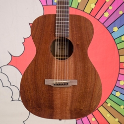 Martin 000-JR-E Acoustic Electric Guitar, Sapele, Gig Bag JR-ESAPELE